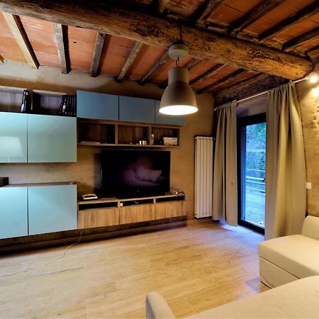 Incantevole Casa Sul Fiume, Relax E Natura Ai Piedi Della Alpi Apuane Масса Экстерьер фото