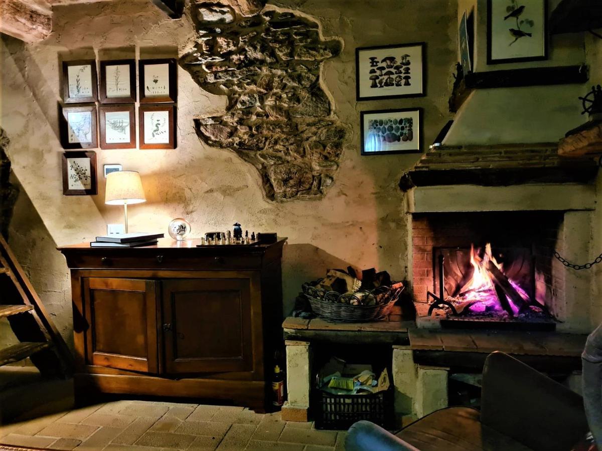 Incantevole Casa Sul Fiume, Relax E Natura Ai Piedi Della Alpi Apuane Масса Экстерьер фото