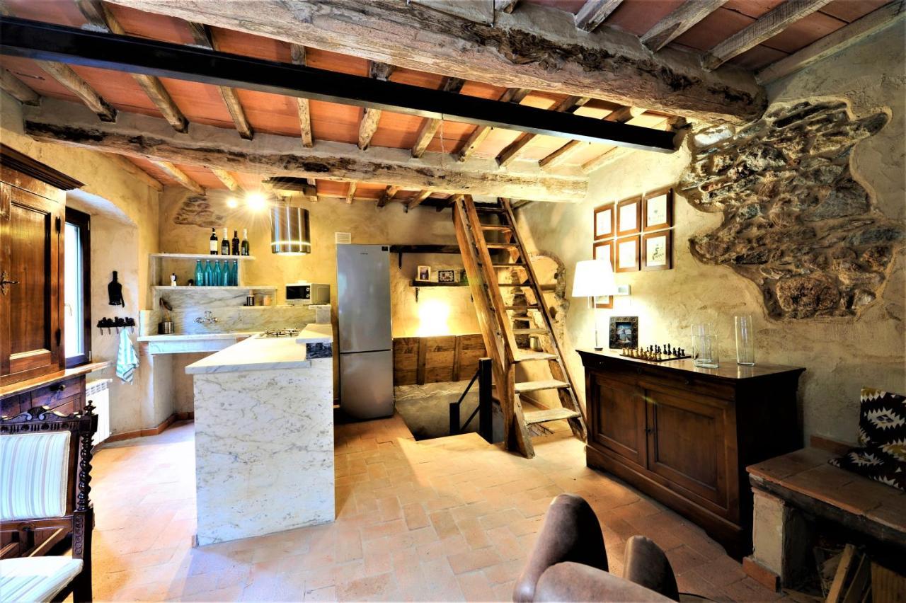 Incantevole Casa Sul Fiume, Relax E Natura Ai Piedi Della Alpi Apuane Масса Экстерьер фото